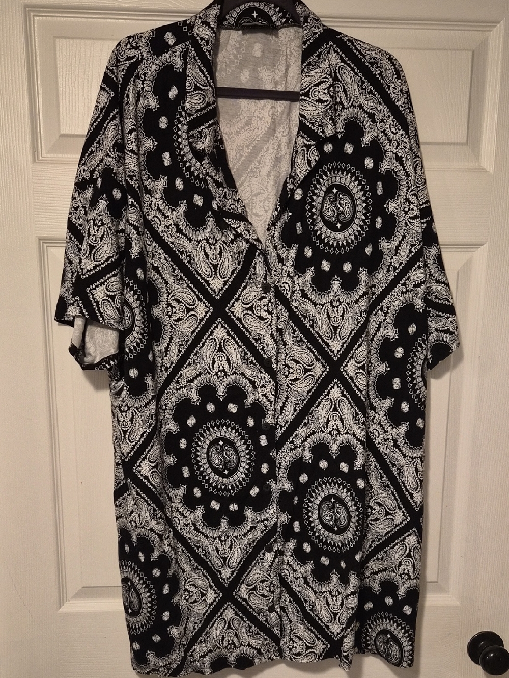 Black & White Paisley-Print Women's Dress